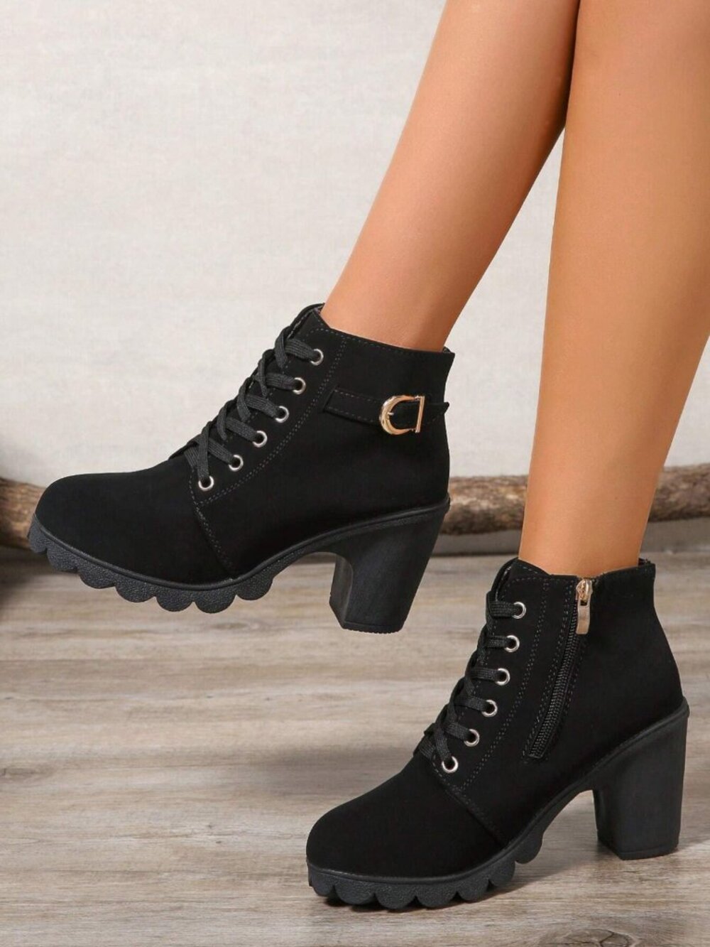 NWOT Black Lace Up Side Zip Chunky Heel Ankle Boots 7.5 - Picture 4 of 11